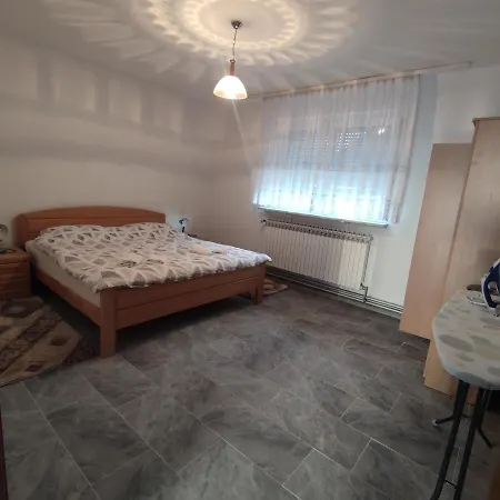 Prenociste Borik 公寓式酒店